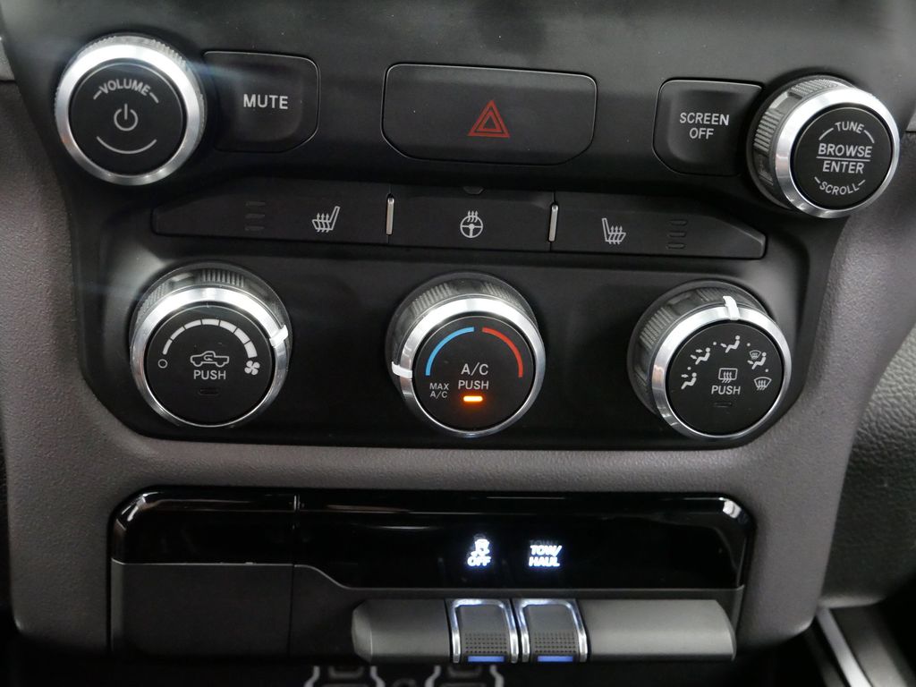 Thumbnail: 2023 RAM 1500 - 34