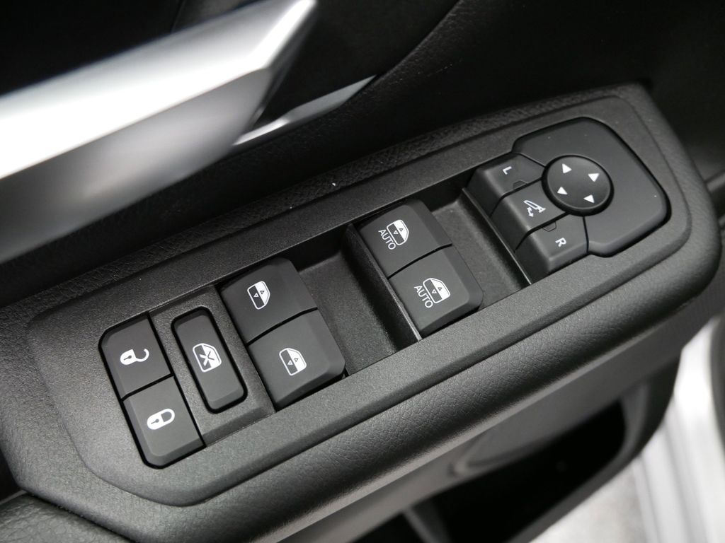 Thumbnail: 2025 RAM 1500 - 34