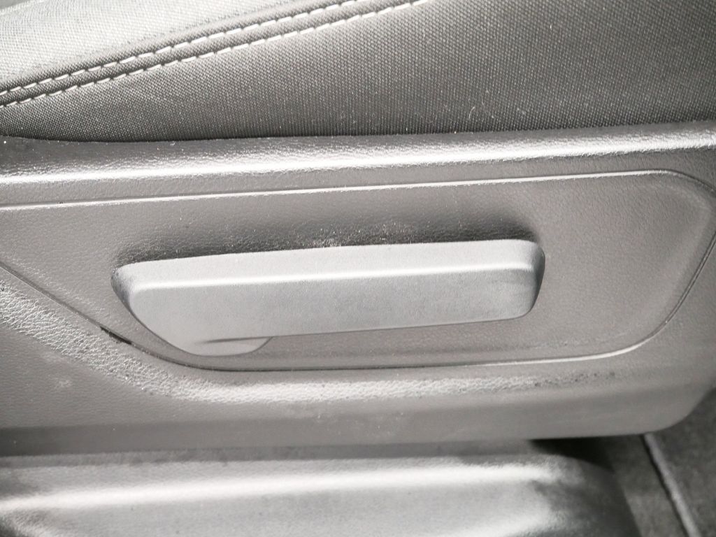 Thumbnail: 2023 RAM 1500 - 27