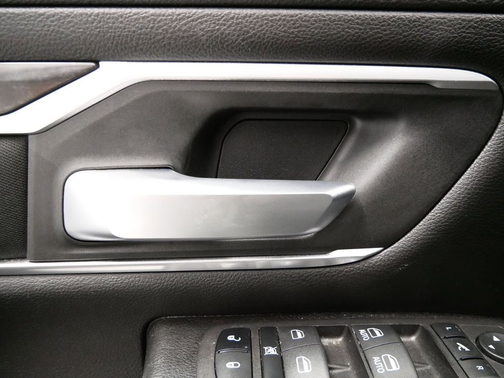 Thumbnail: 2023 RAM 1500 - 34