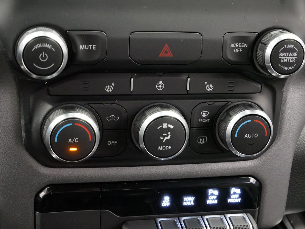 Thumbnail: 2022 RAM 1500 - 37