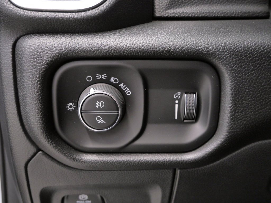 Thumbnail: 2023 RAM 1500 - 19