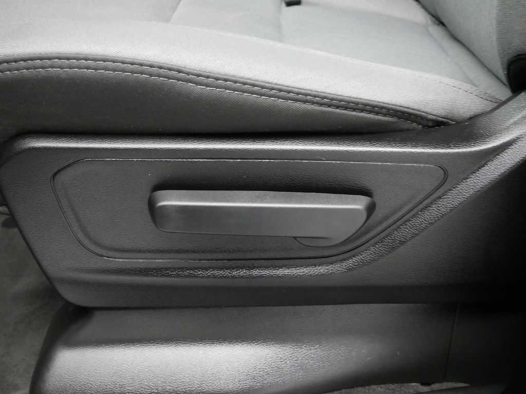 Thumbnail: 2022 RAM 1500 - 18