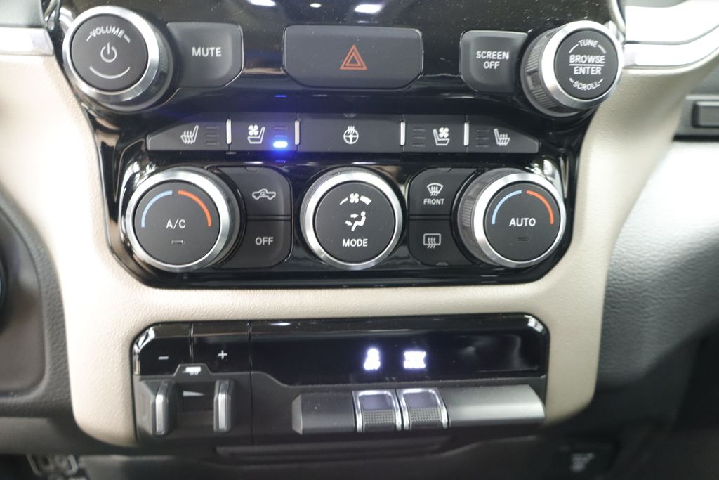 Thumbnail: 2019 RAM 1500 - 29