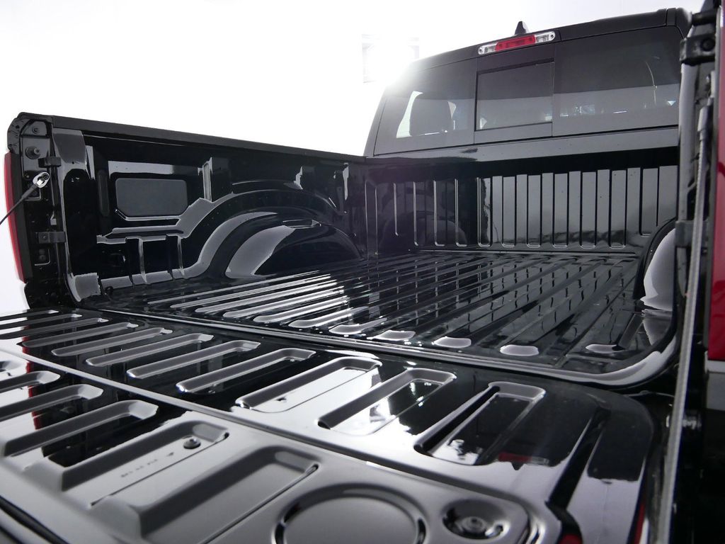 Thumbnail: 2025 RAM 1500 - 26