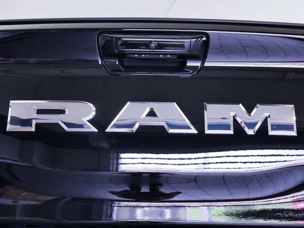 Thumbnail: 2025 RAM 1500 - 7
