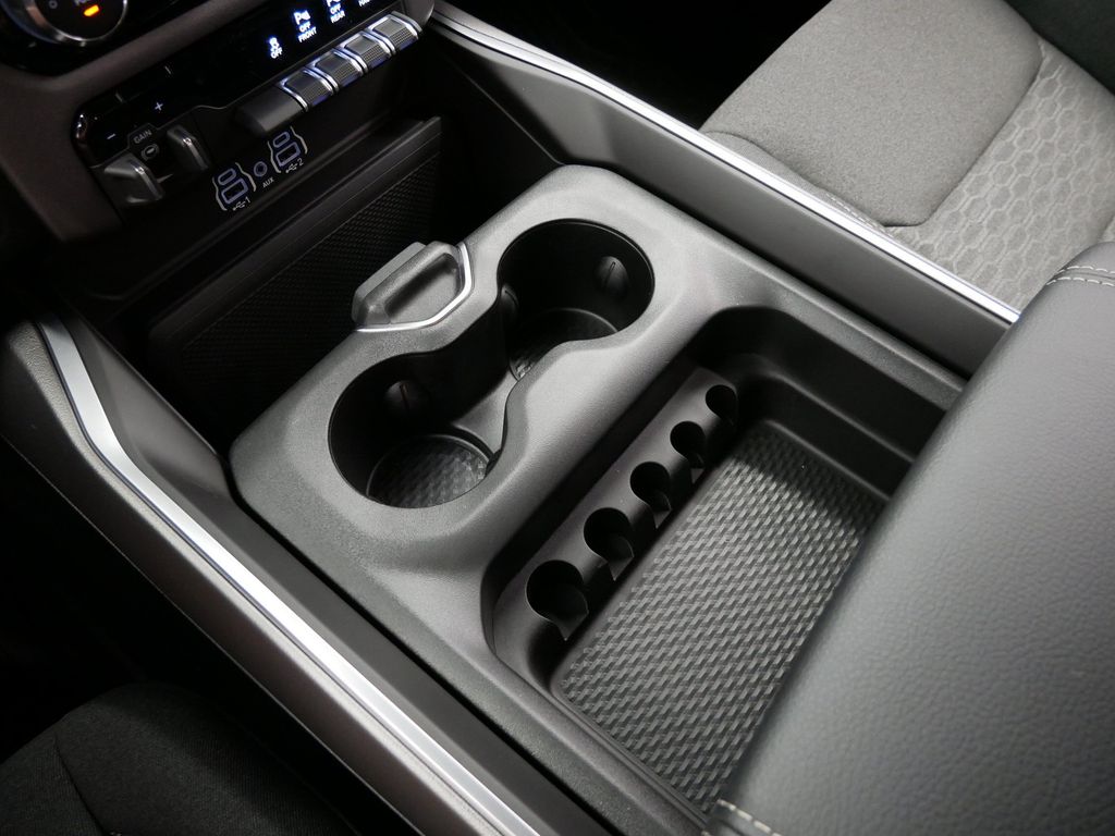 Thumbnail: 2026 RAM 1500 - 12