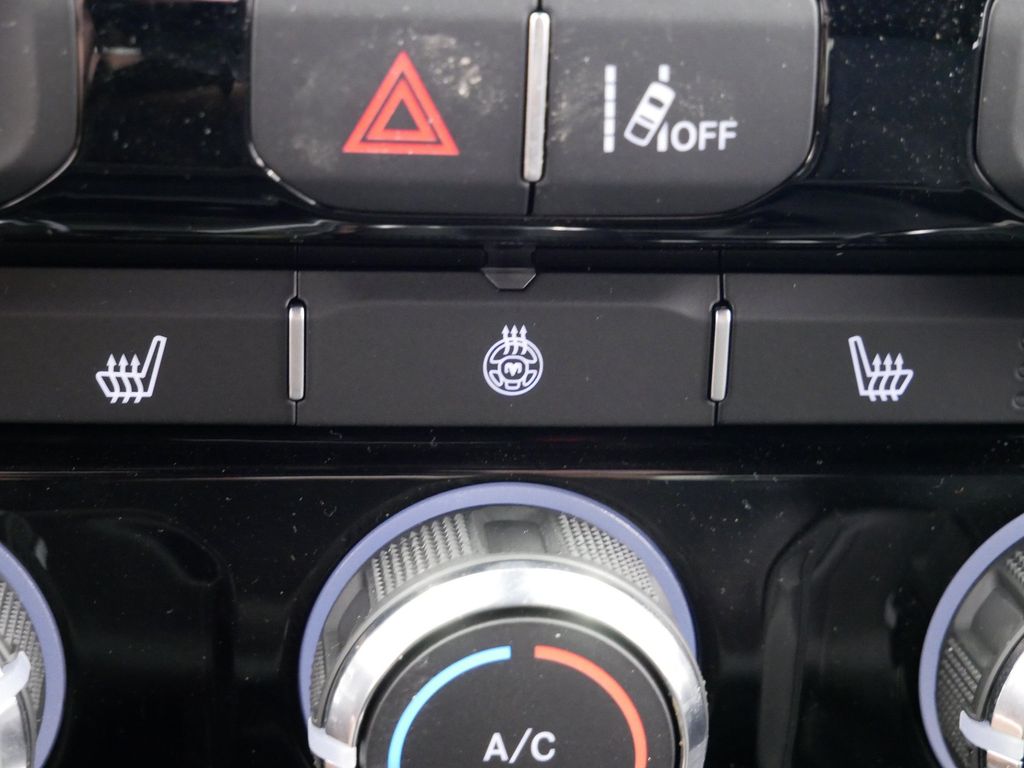 Thumbnail: 2026 RAM 1500 - 23