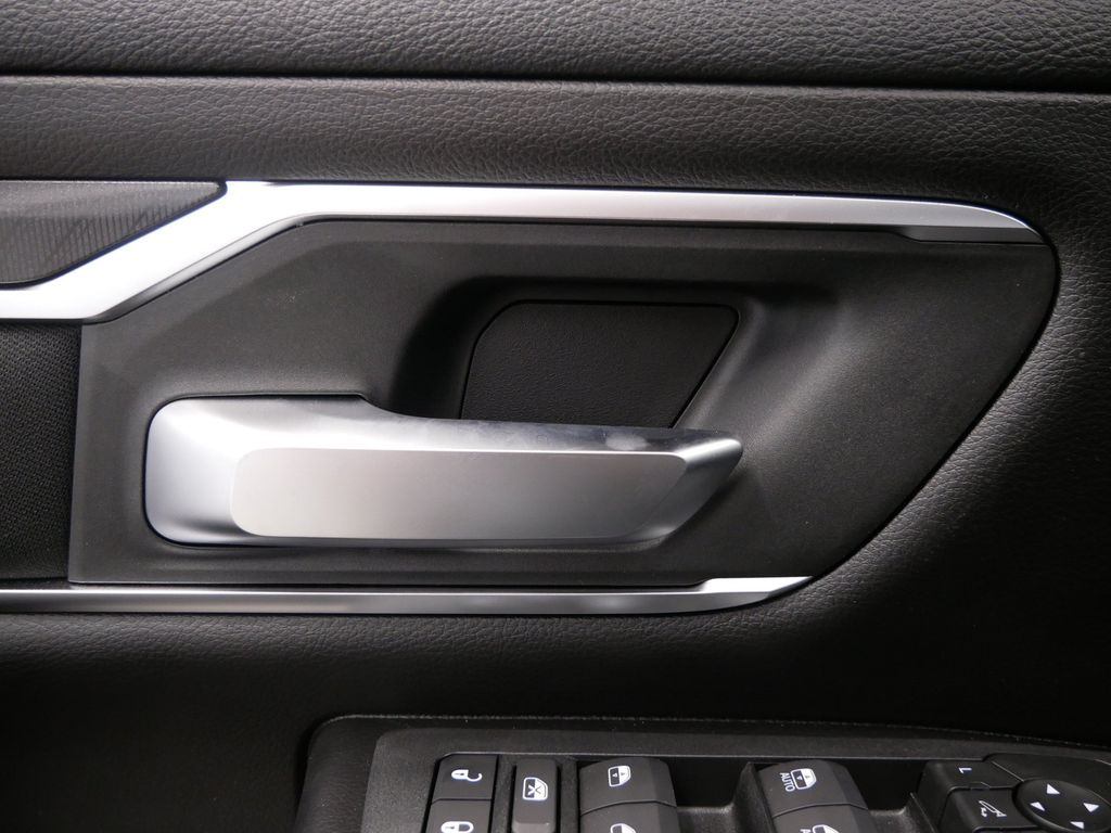 Thumbnail: 2026 RAM 1500 - 21