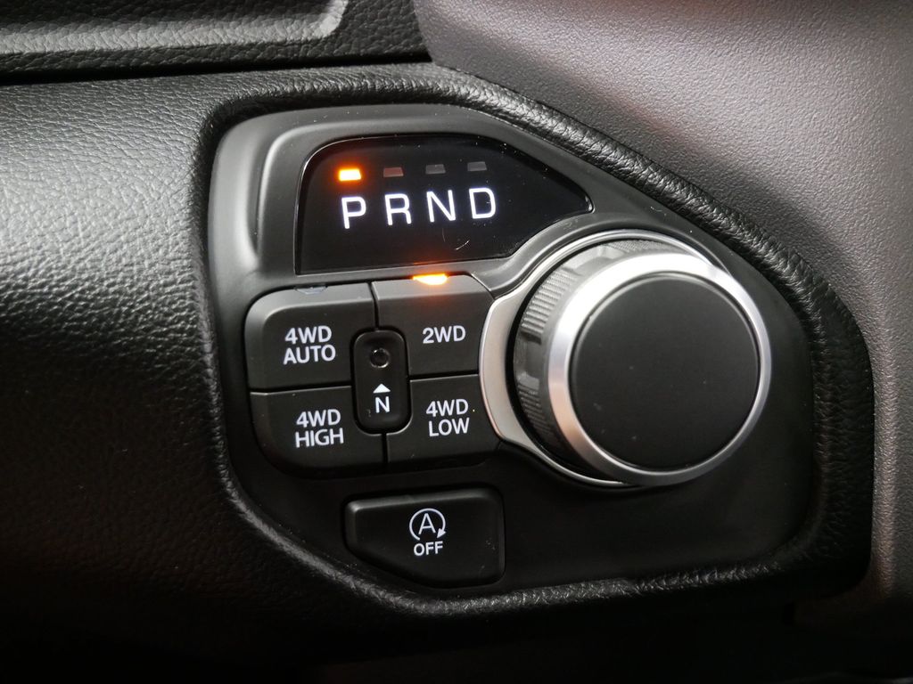 Thumbnail: 2026 RAM 1500 - 26