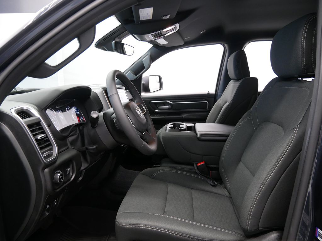Thumbnail: 2026 RAM 1500 - 9