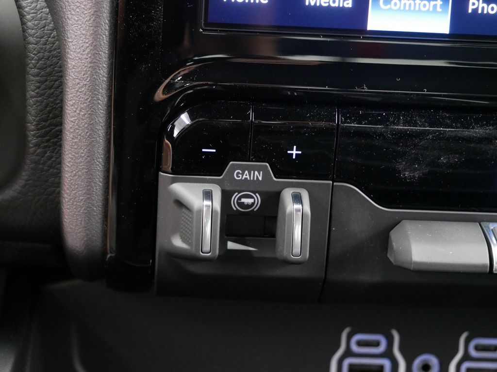 Thumbnail: 2026 RAM 1500 - 25