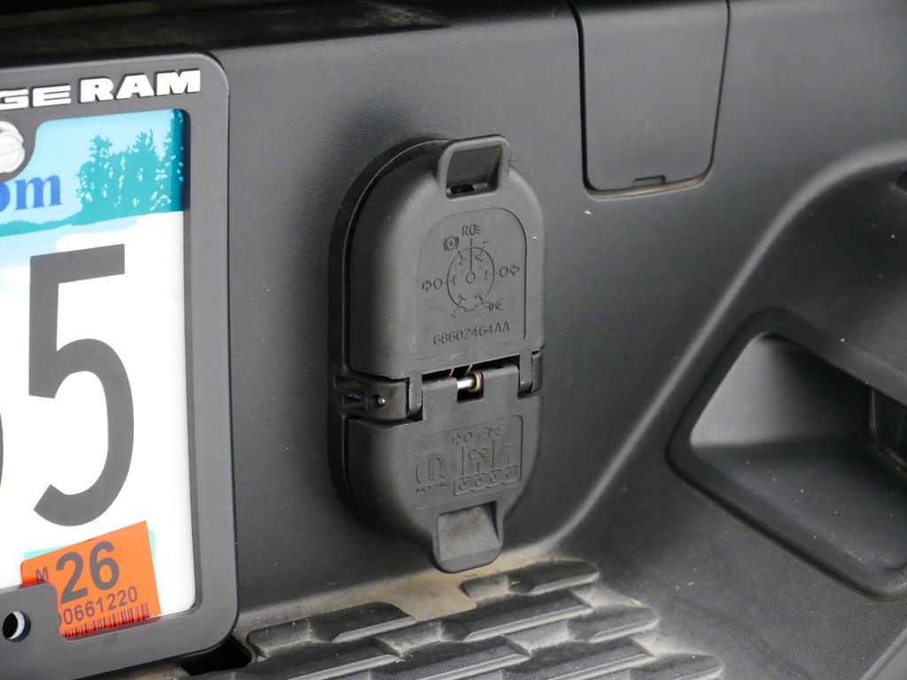 Thumbnail: 2025 RAM 1500 - 44