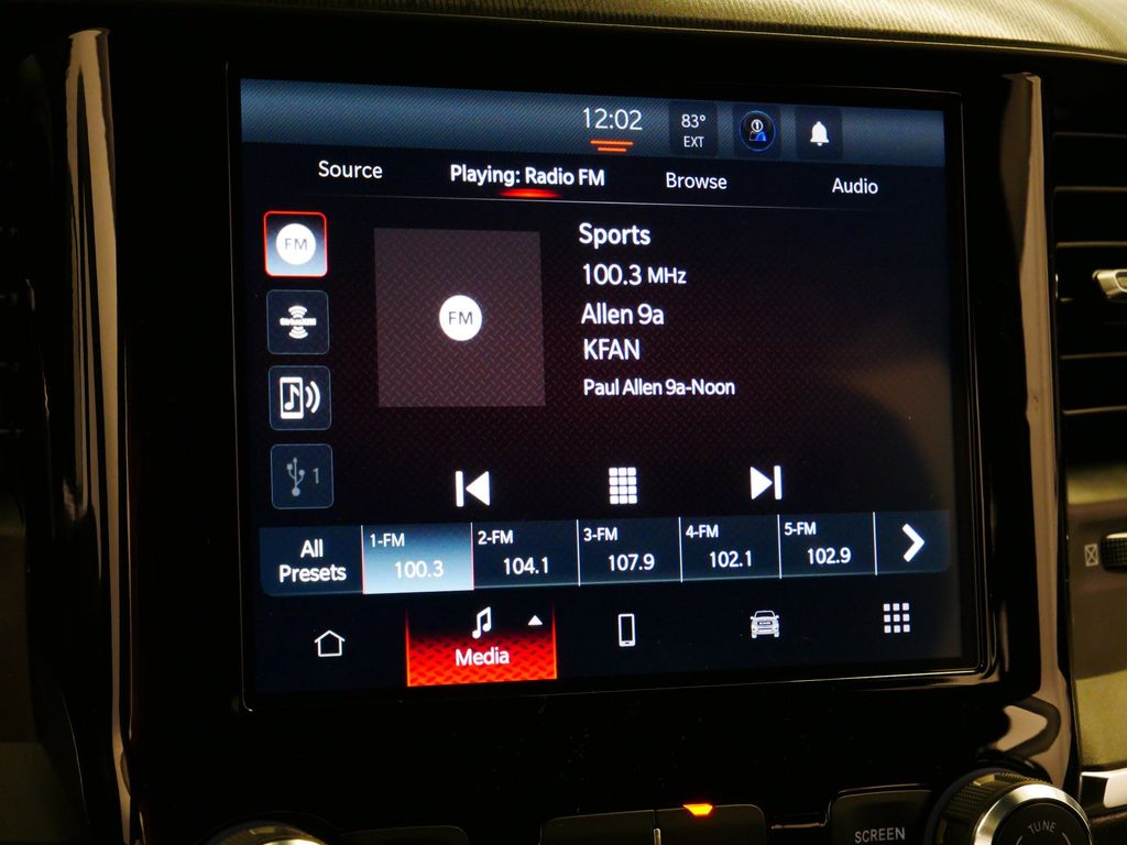 Thumbnail: 2025 RAM 1500 - 28