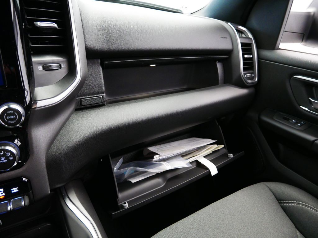 Thumbnail: 2025 RAM 1500 - 37