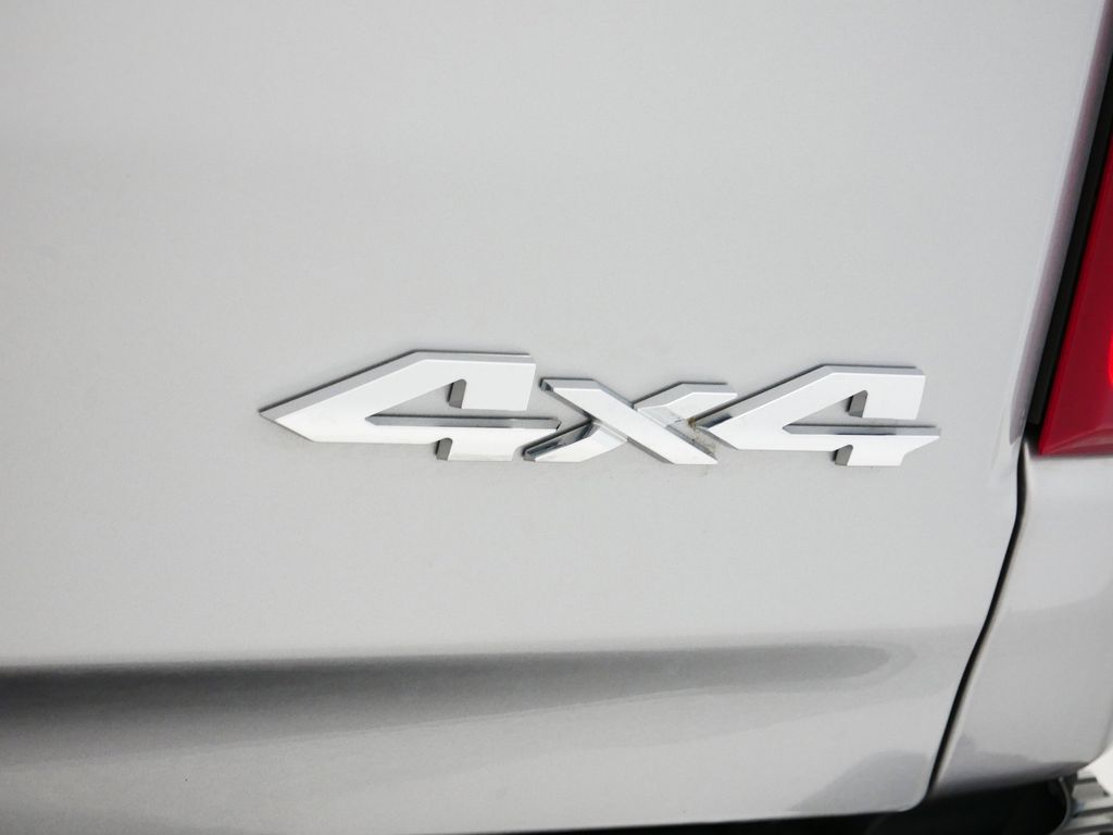 Thumbnail: 2025 RAM 1500 - 46