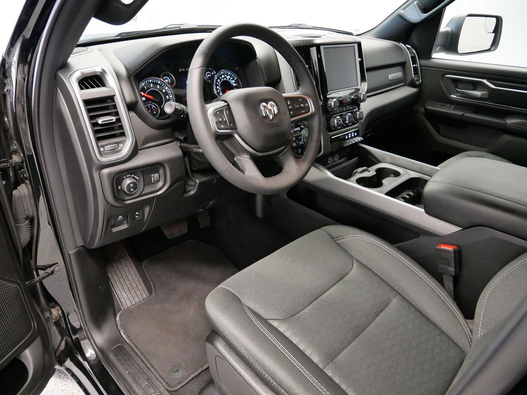 Thumbnail: 2025 RAM 1500 - 2