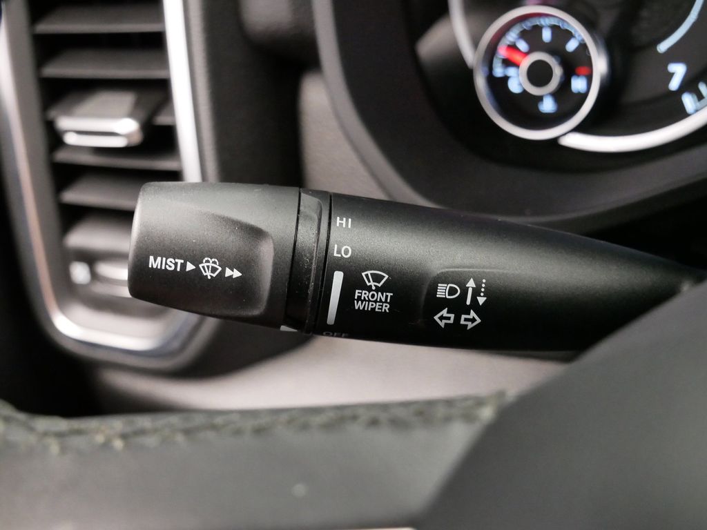 Thumbnail: 2025 RAM 1500 - 31