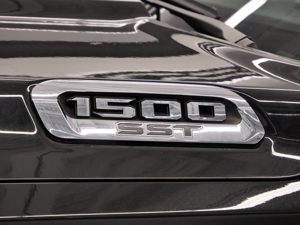 Thumbnail: 2025 RAM 1500 - 7