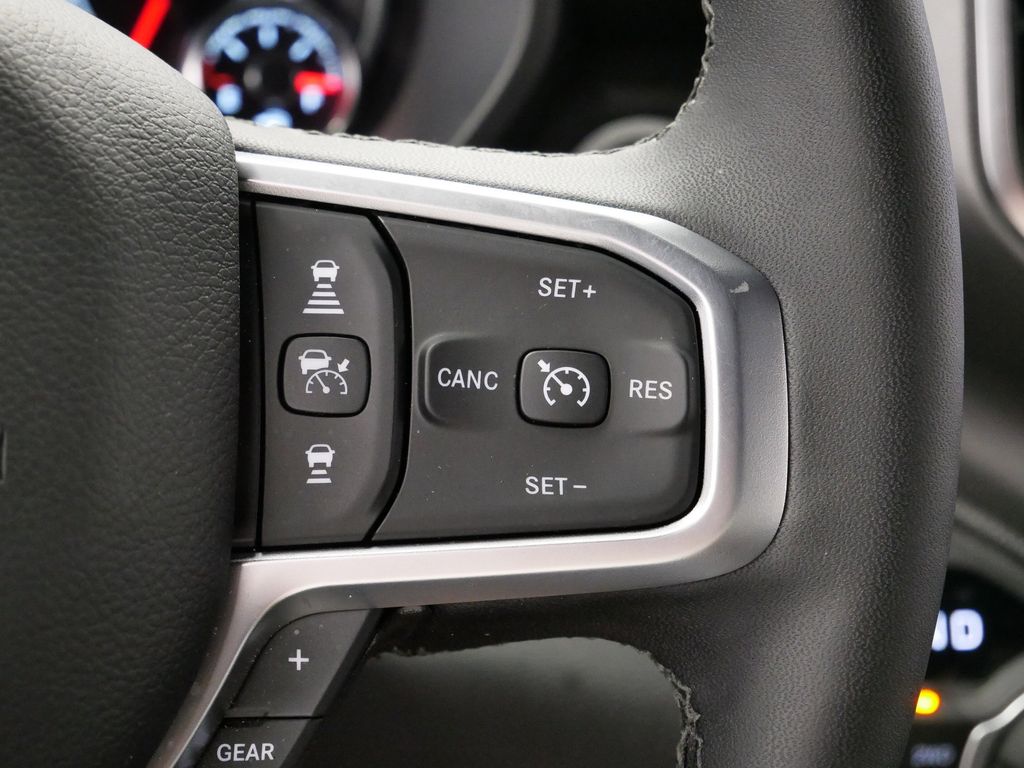 Thumbnail: 2025 RAM 1500 - 30