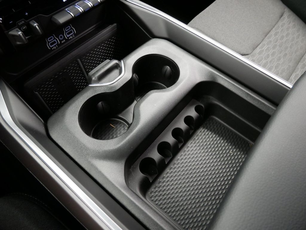 Thumbnail: 2026 RAM 1500 - 26