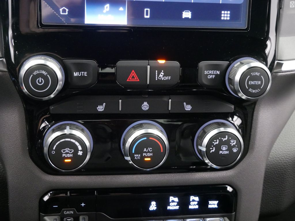 Thumbnail: 2026 RAM 1500 - 22
