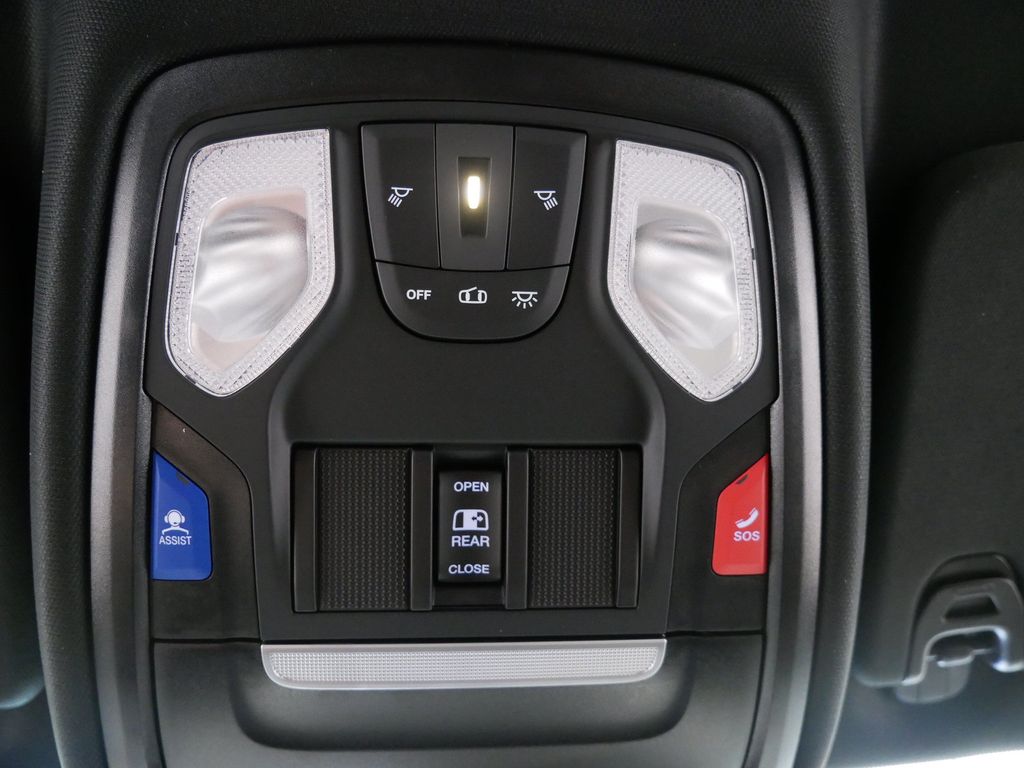 Thumbnail: 2026 RAM 1500 - 26