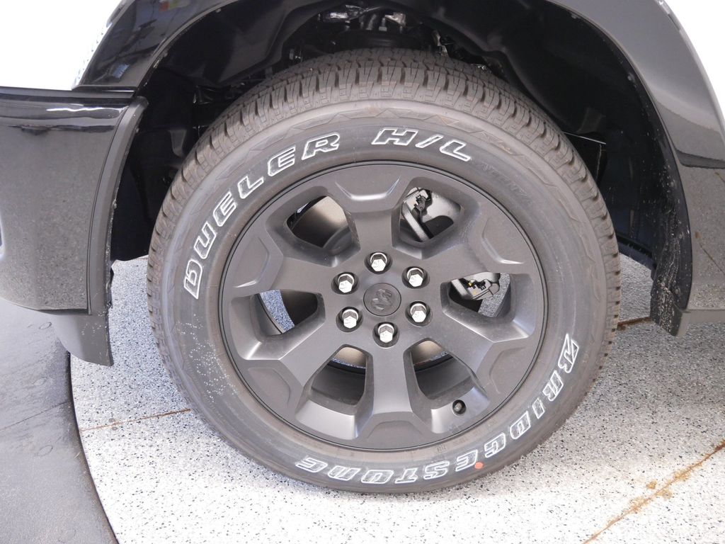 Thumbnail: 2026 RAM 1500 - 7