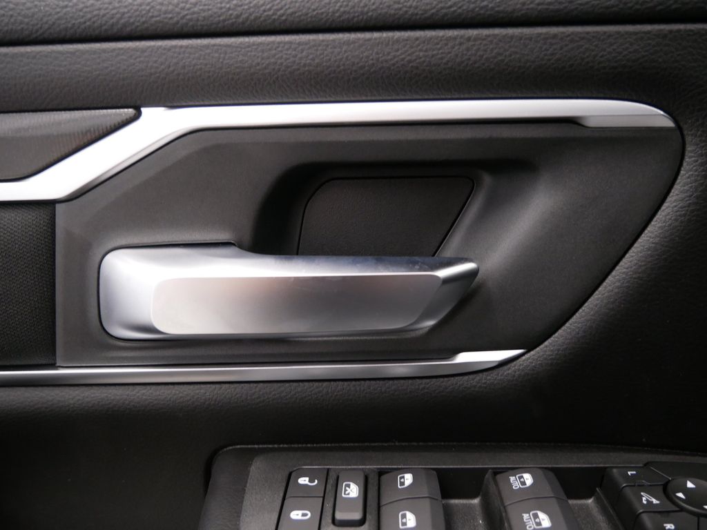 Thumbnail: 2026 RAM 1500 - 21