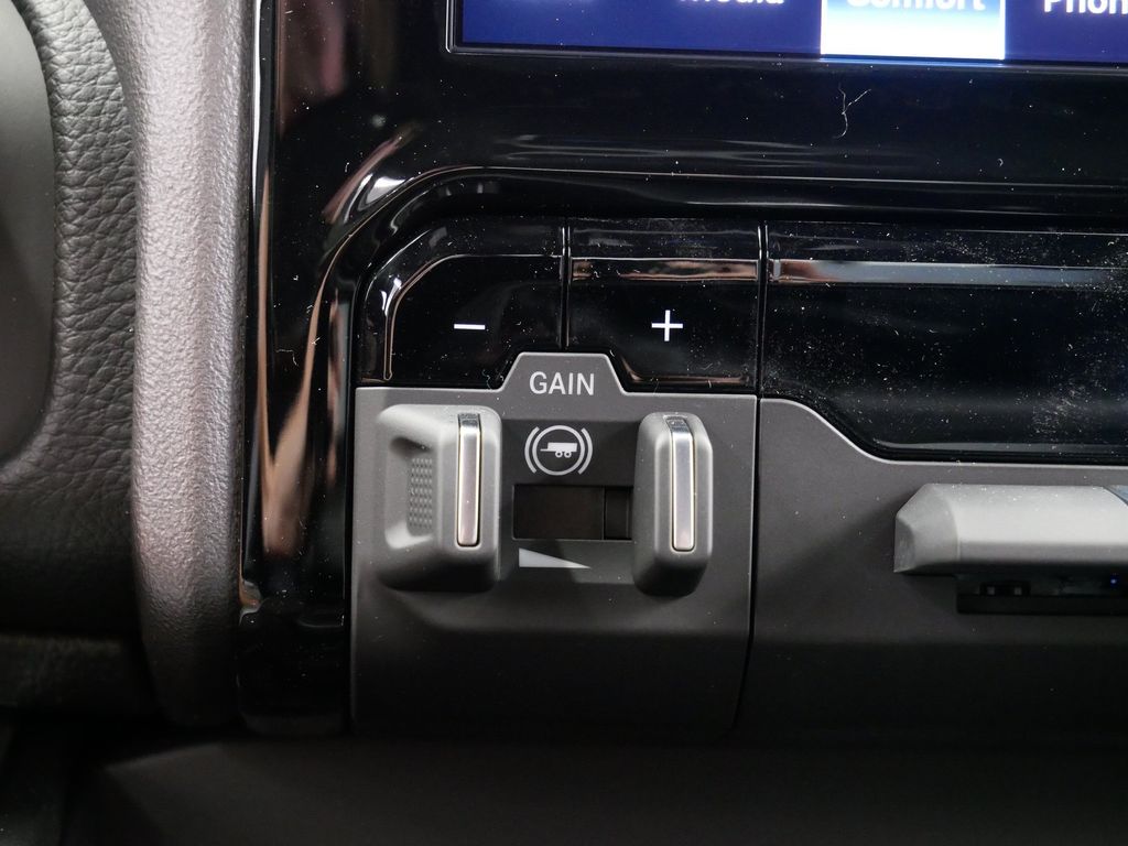 Thumbnail: 2026 RAM 1500 - 11