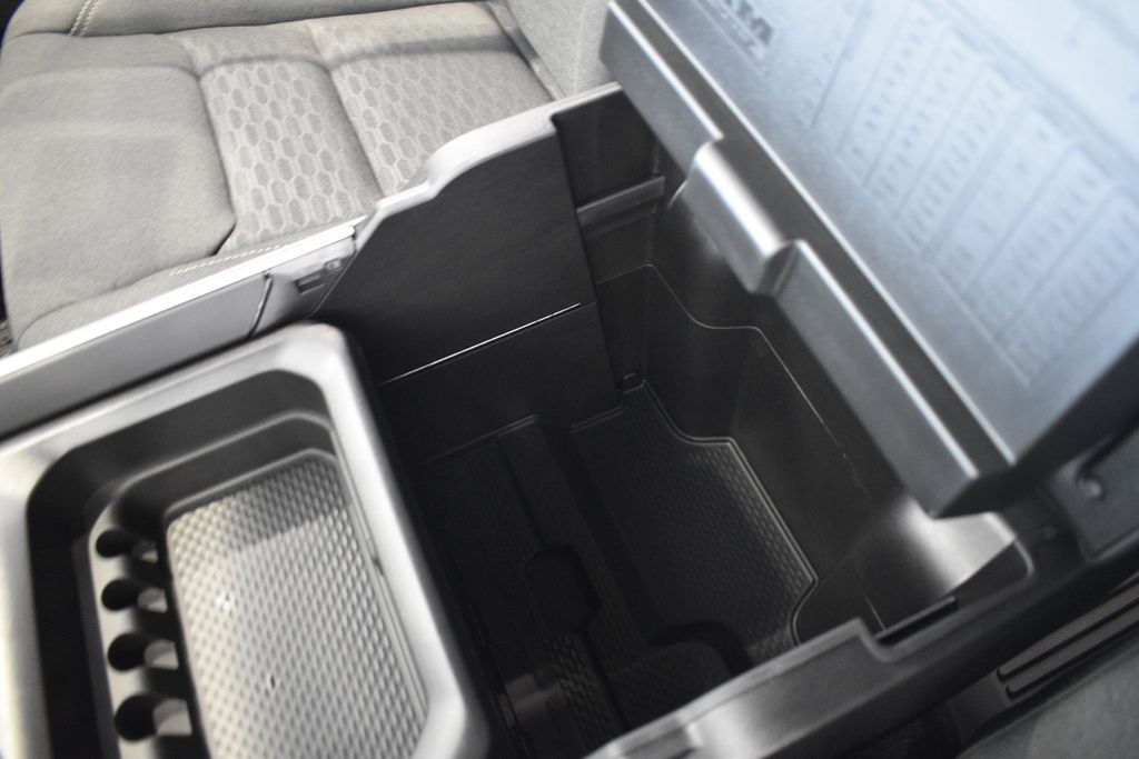 Thumbnail: 2026 RAM 1500 - 48