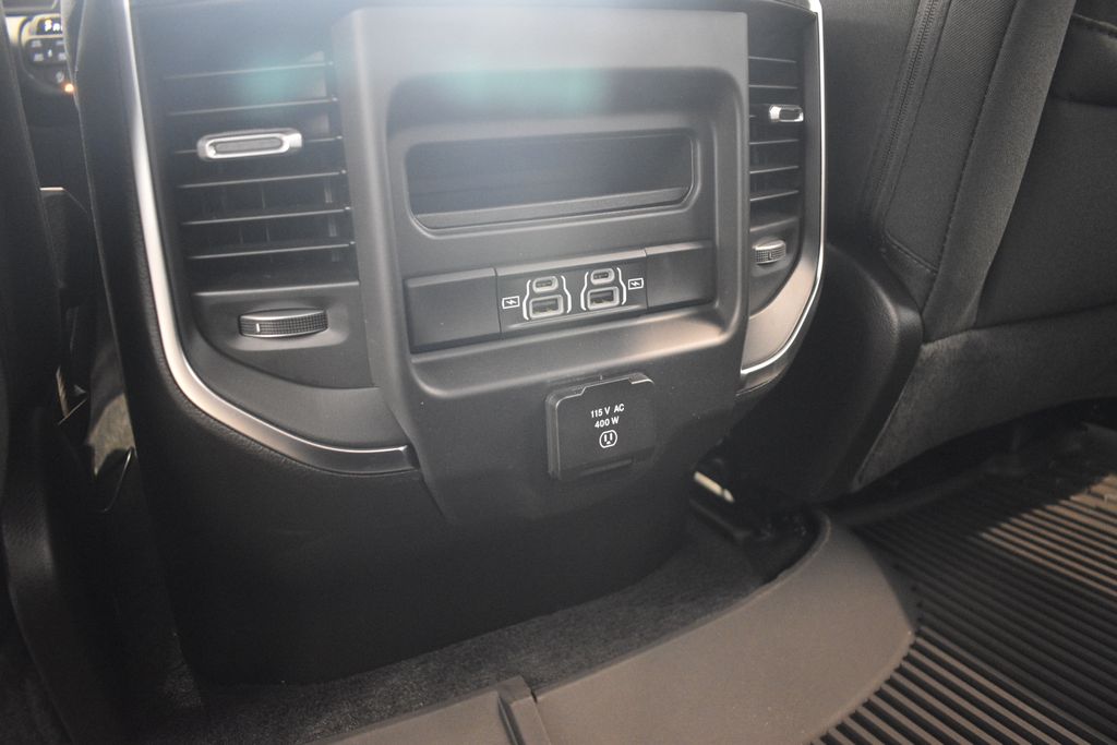 Thumbnail: 2026 RAM 1500 - 28