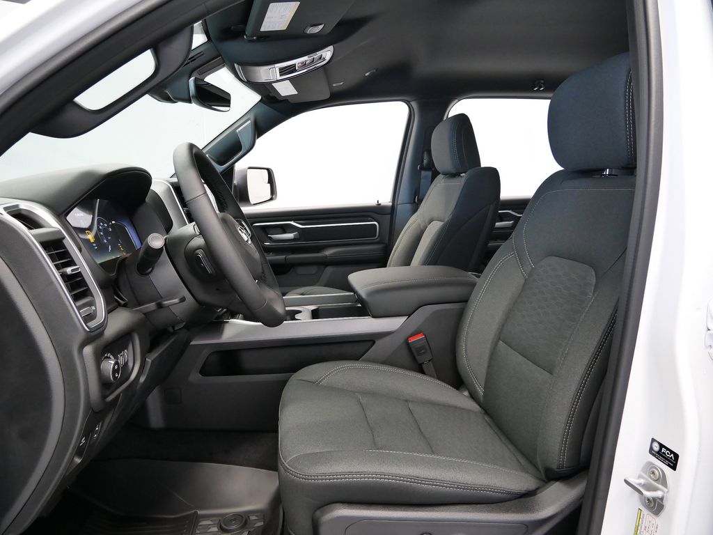 Thumbnail: 2026 RAM 1500 - 10