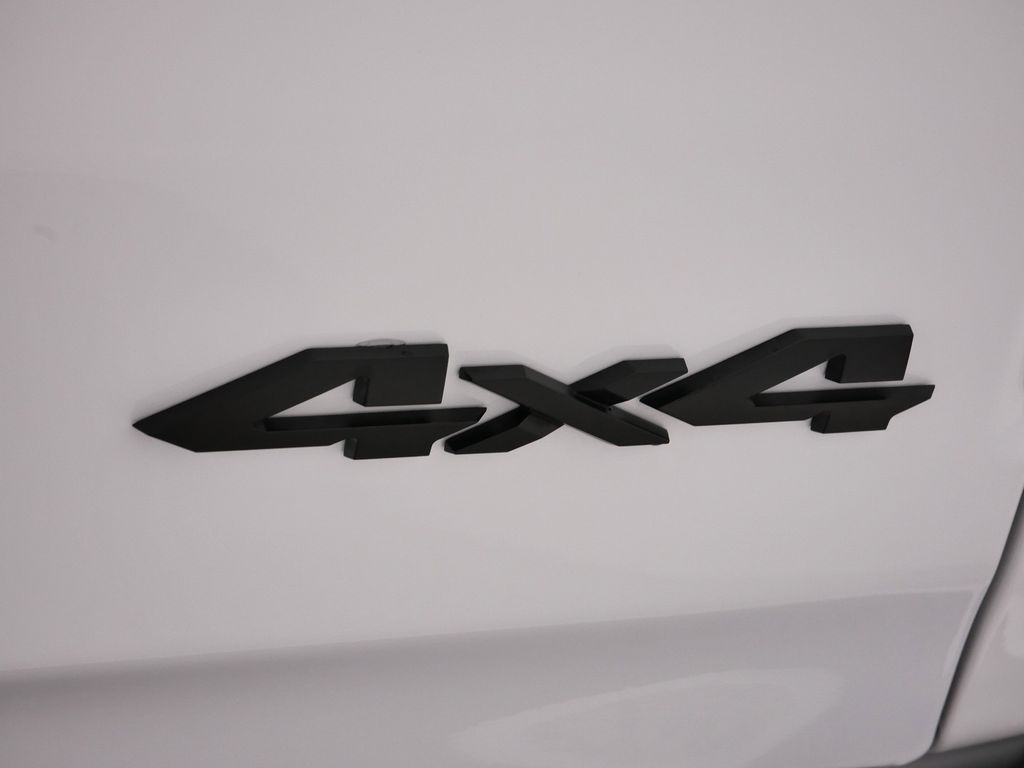 Thumbnail: 2026 RAM 1500 - 7