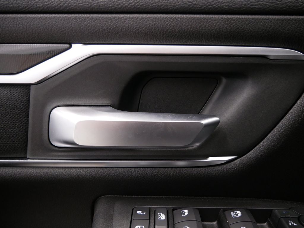 Thumbnail: 2026 RAM 1500 - 20