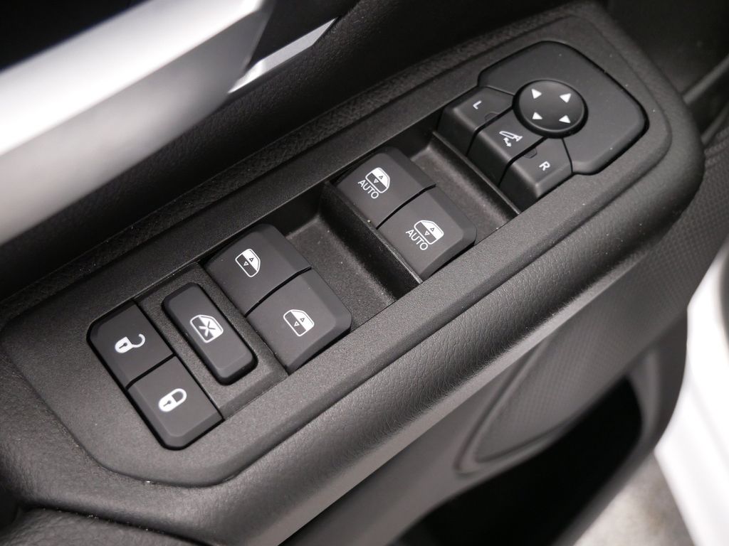 Thumbnail: 2026 RAM 1500 - 19