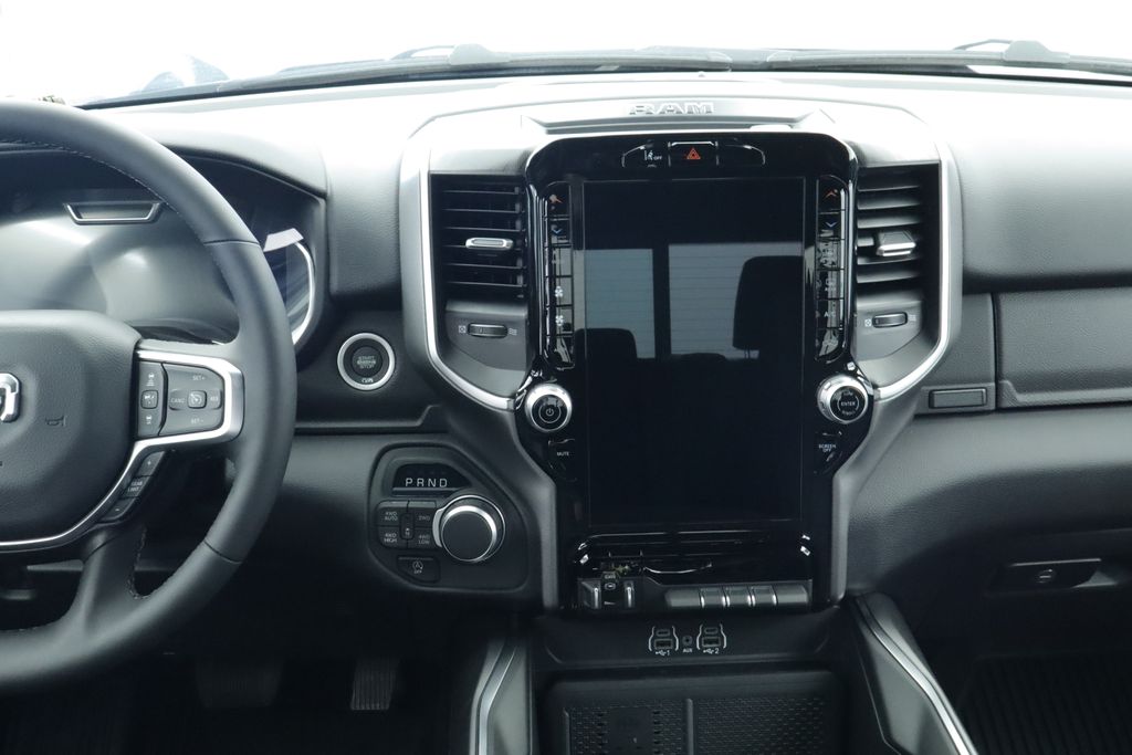 Thumbnail: 2026 RAM 1500 - 11