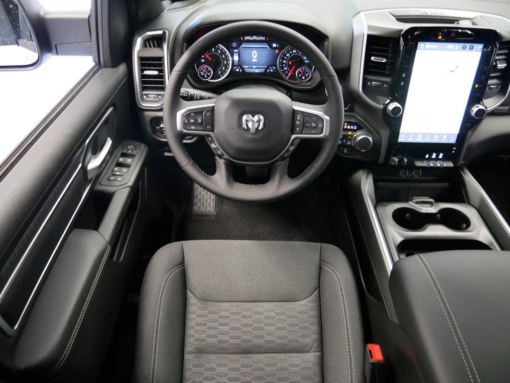 Thumbnail: 2026 RAM 1500 - 9