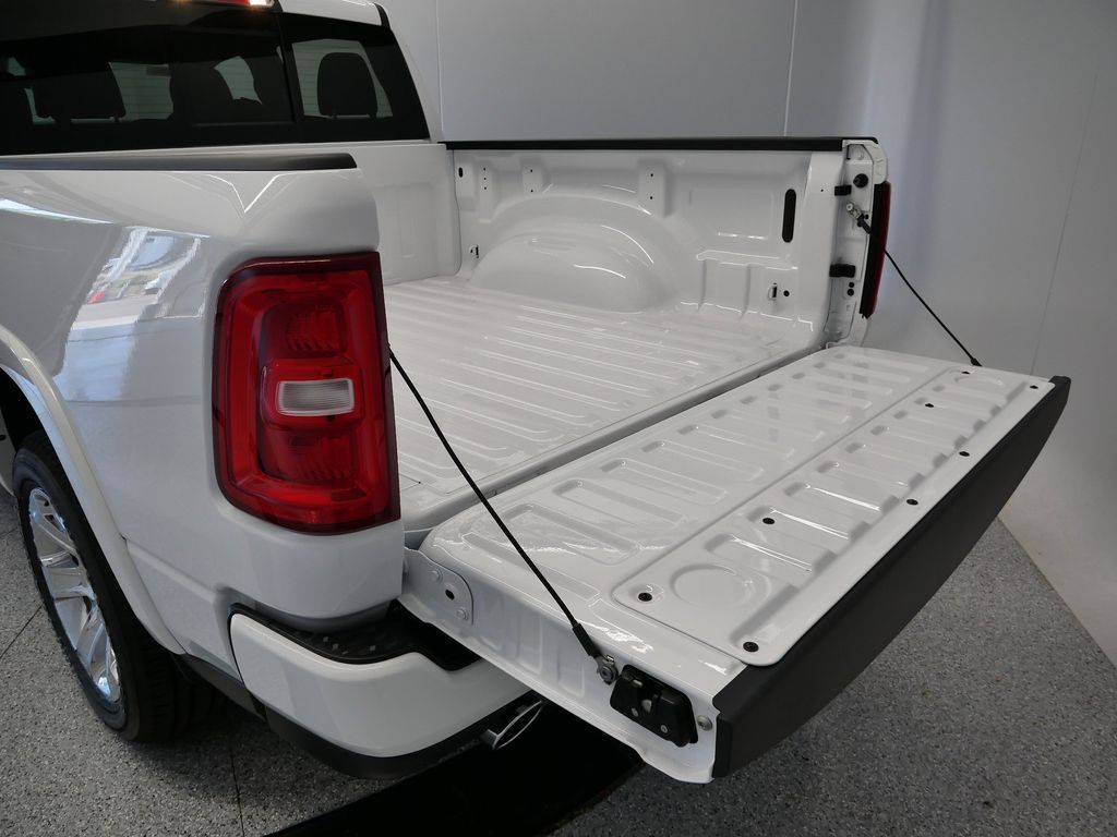 Thumbnail: 2026 RAM 1500 - 16