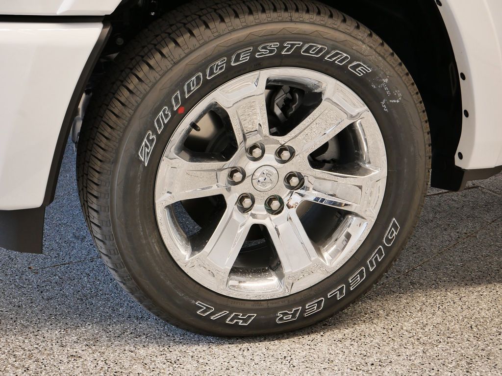Thumbnail: 2026 RAM 1500 - 8