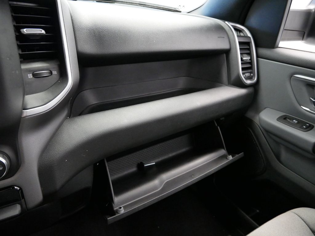 Thumbnail: 2022 RAM 1500 - 40