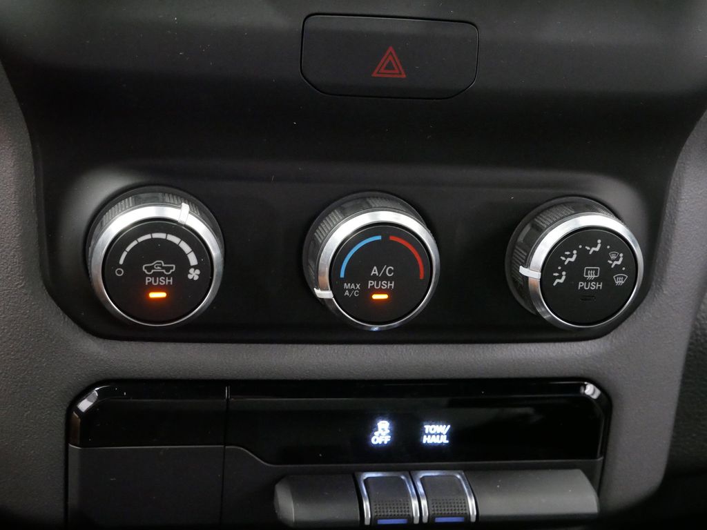 Thumbnail: 2022 RAM 1500 - 34