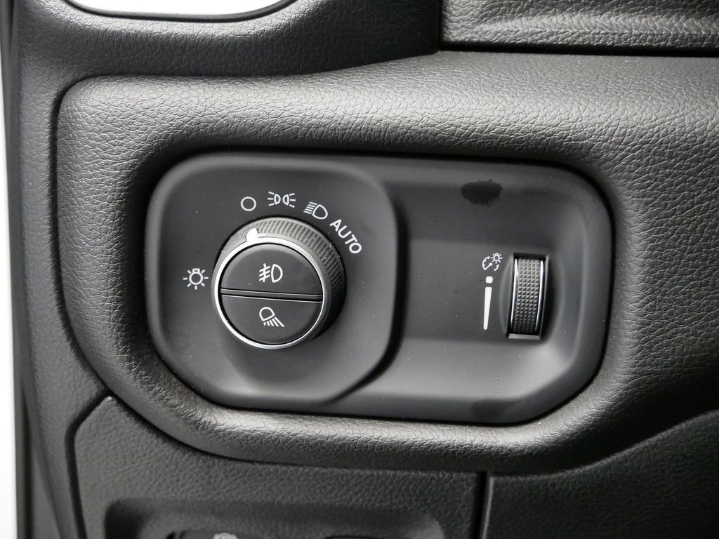 Thumbnail: 2024 RAM 1500 - 26