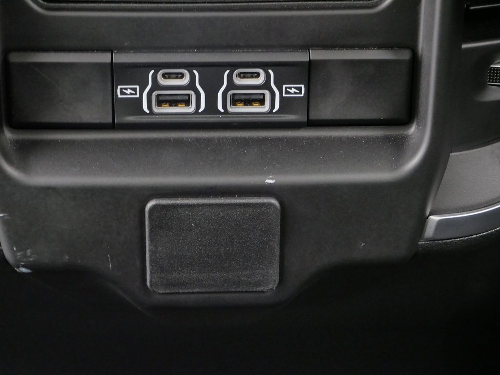 Thumbnail: 2024 RAM 1500 - 23