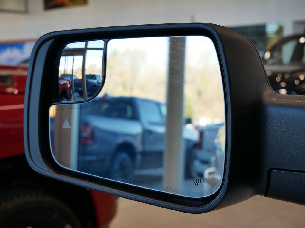 Thumbnail: 2026 RAM 1500 - 9