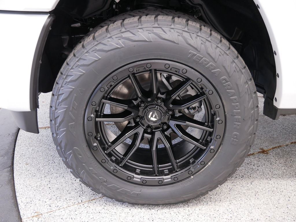 Thumbnail: 2026 RAM 1500 - 7