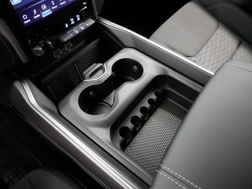 Thumbnail: 2026 RAM 1500 - 11
