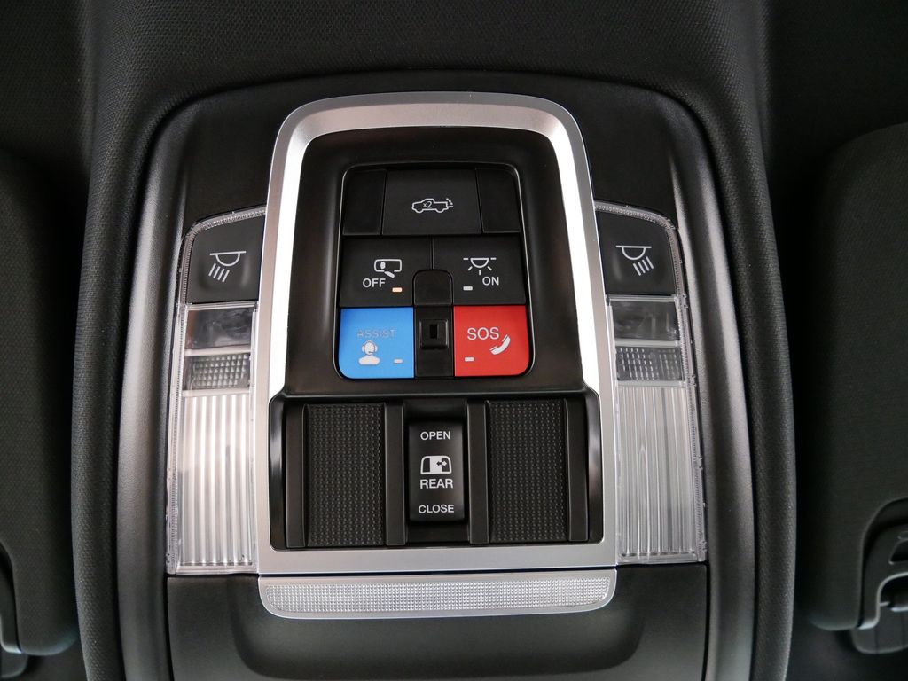 Thumbnail: 2026 RAM 1500 - 25