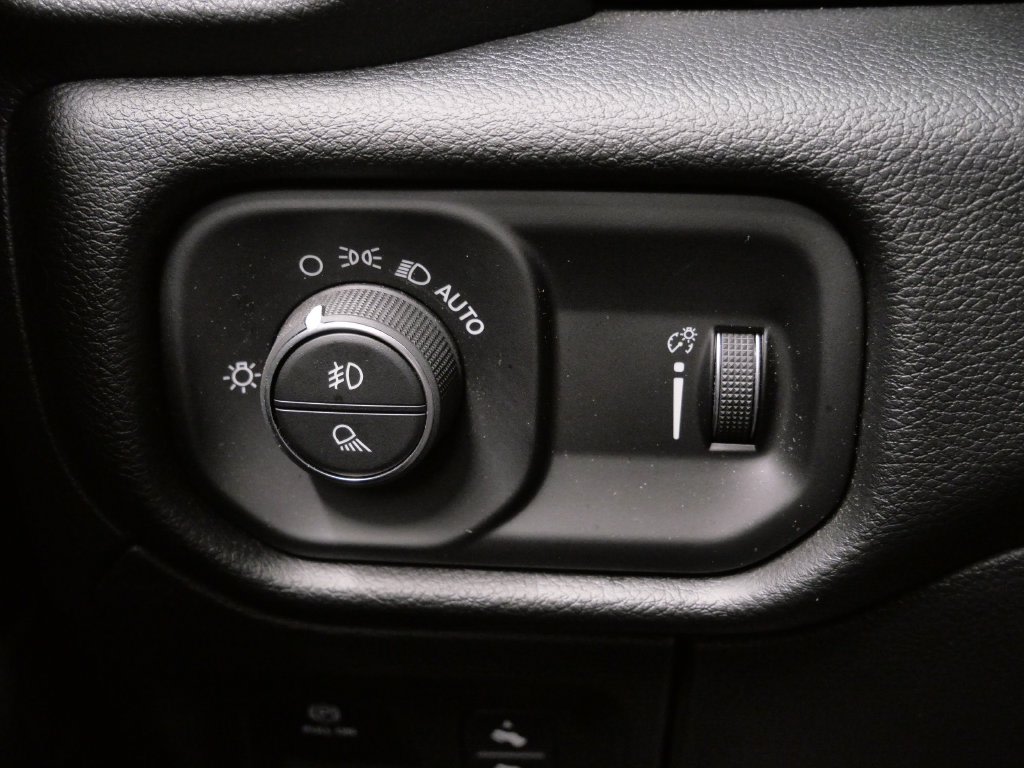 Thumbnail: 2022 RAM 1500 - 18