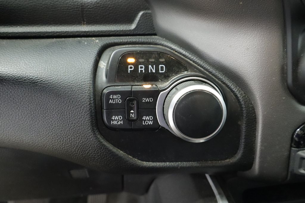 Thumbnail: 2020 RAM 1500 - 32